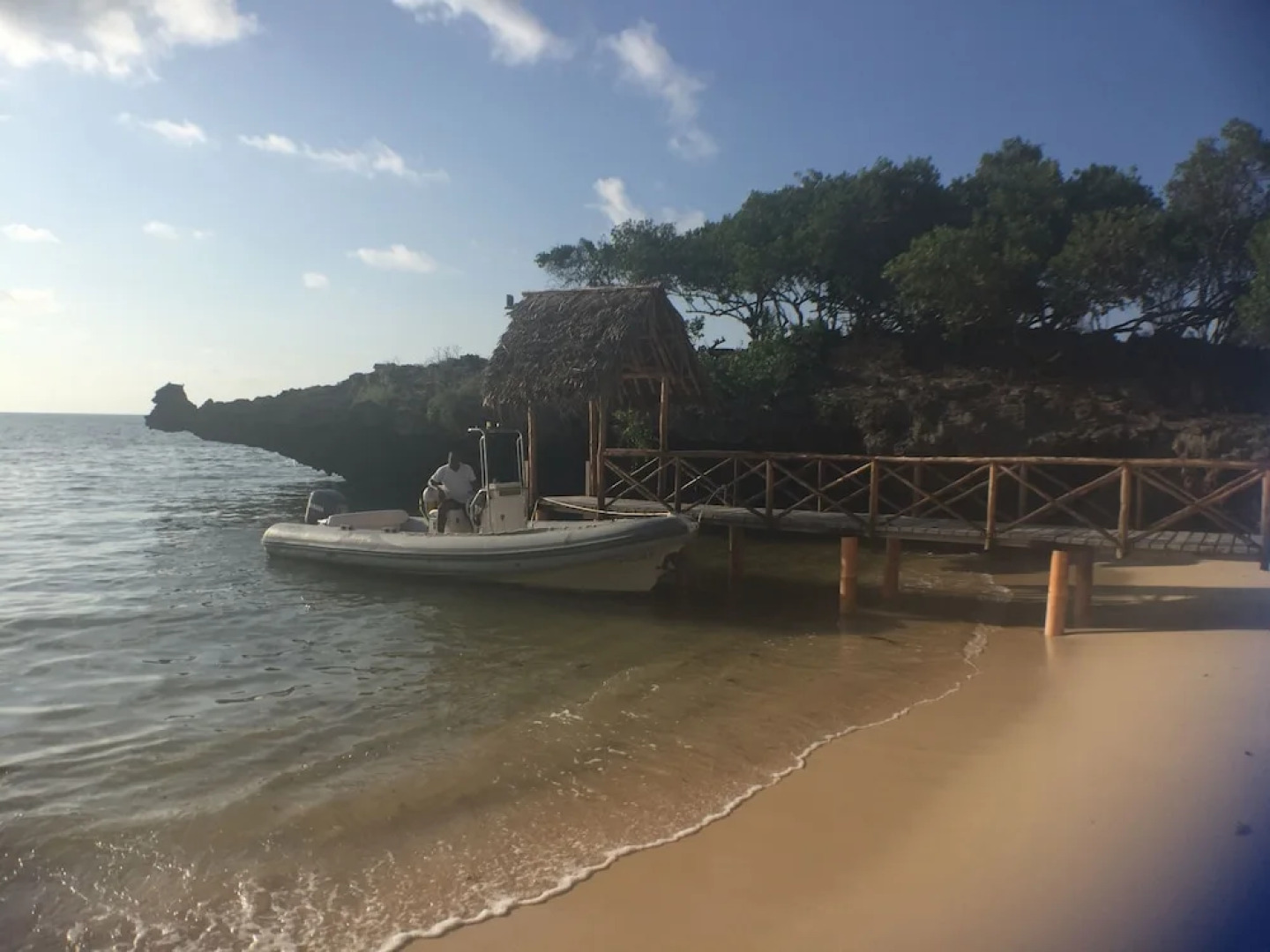 Leopard Point Luxury Beach Resort & Spa