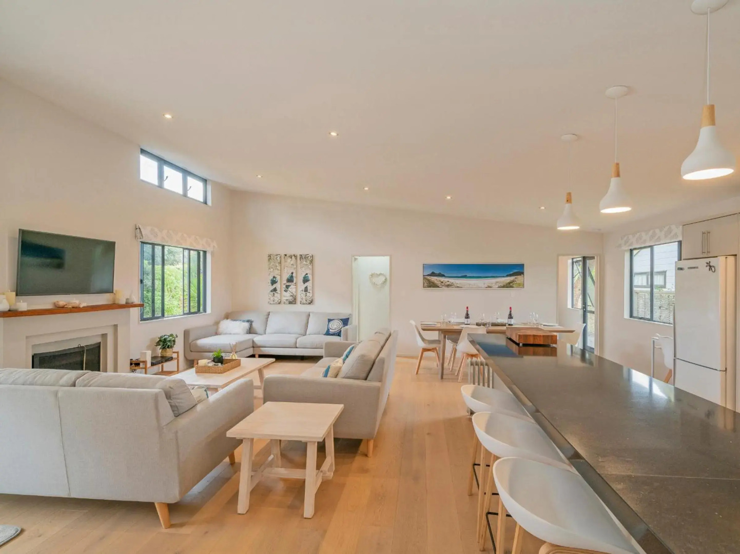 Upsides and Good Vibes - Pauanui Holiday Home