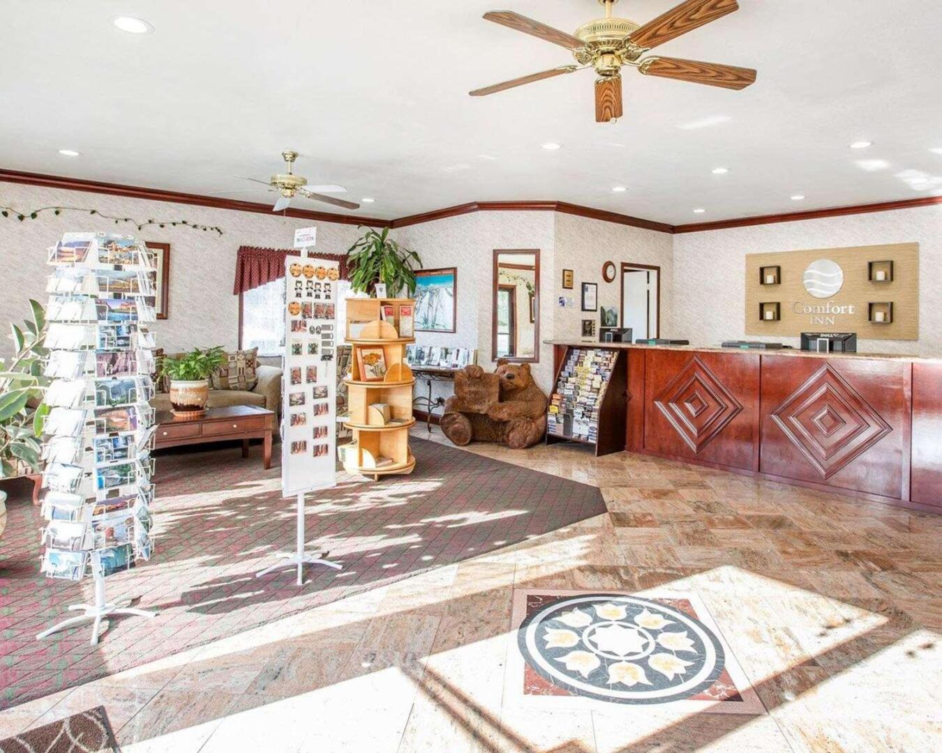 The Oakhurst Inn at Yosemite