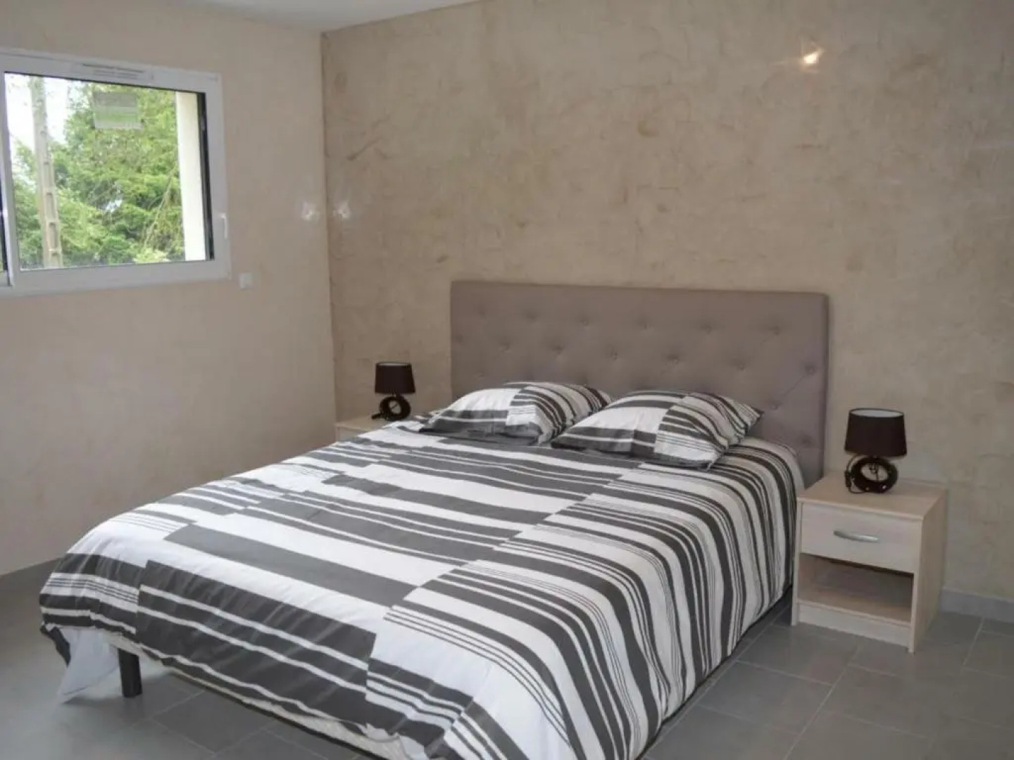 Gîte Tours, 7 pièces, 14 personnes - FR-1-381-231