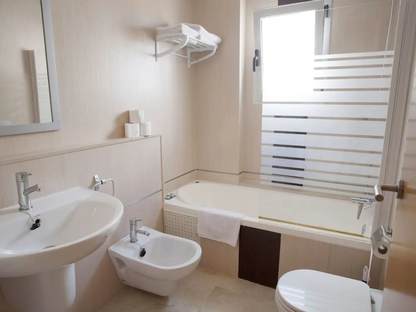 Luxury Apartment With a hot Tub, on the Monte Pego Mountain