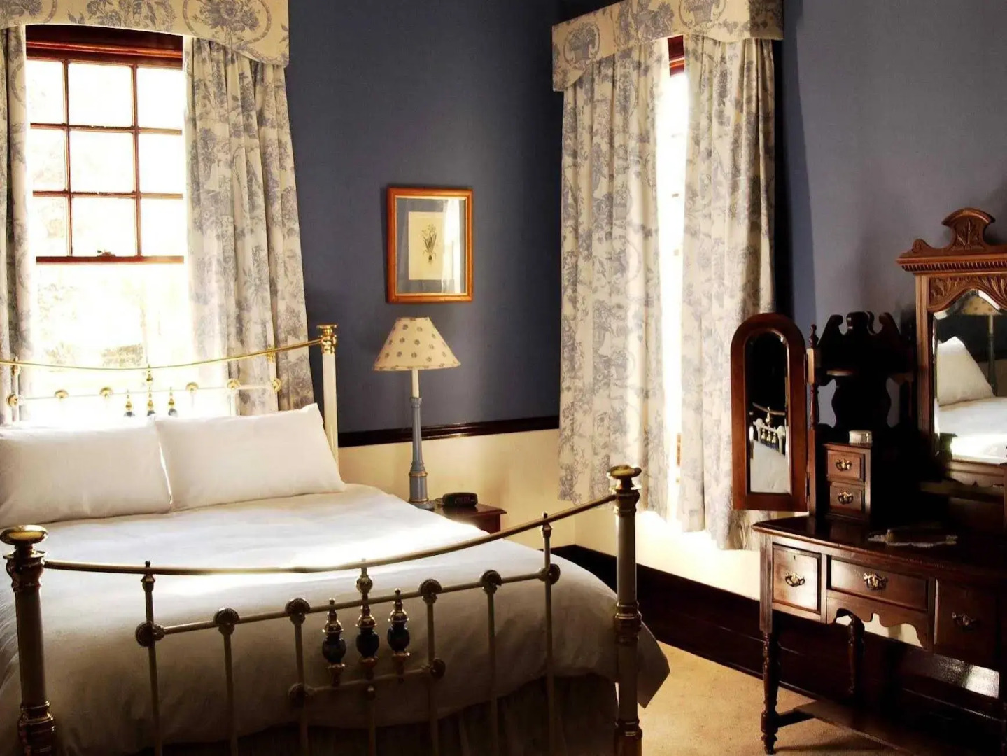 Petersons Armidale Winery & Guesthouse