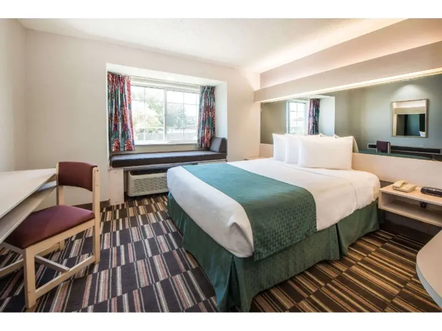 Microtel Inn & Suites Claremore