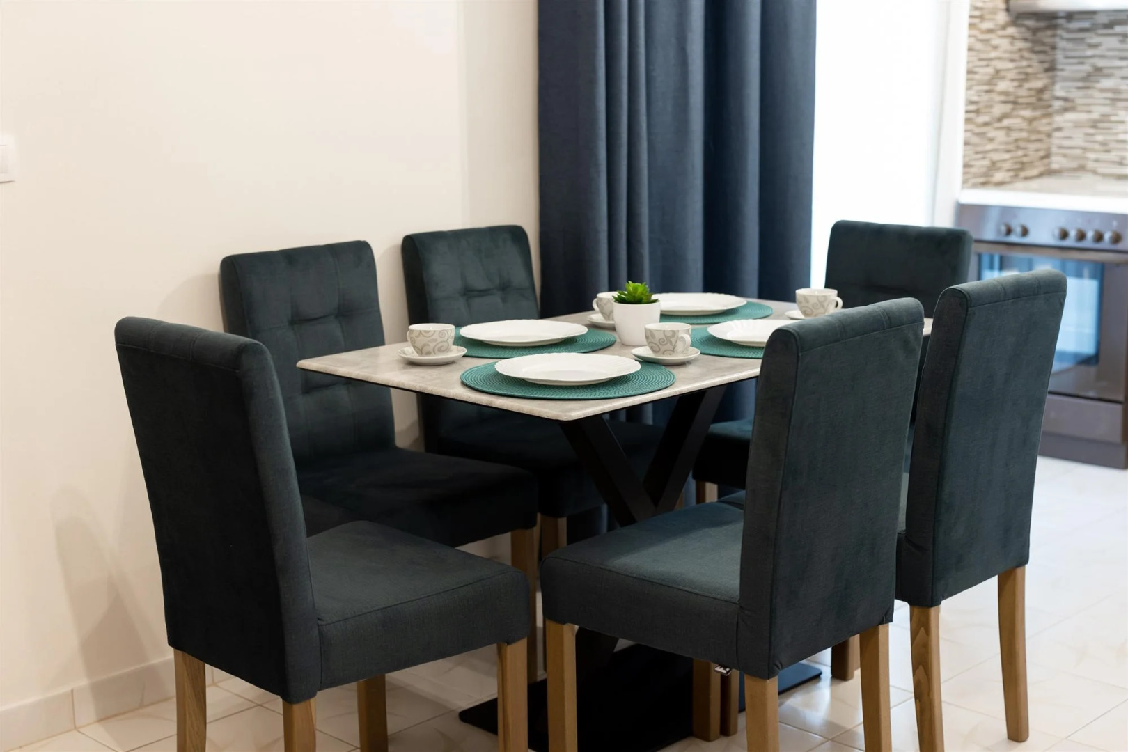 Stork Holiday Apartments - Garden & Sea View