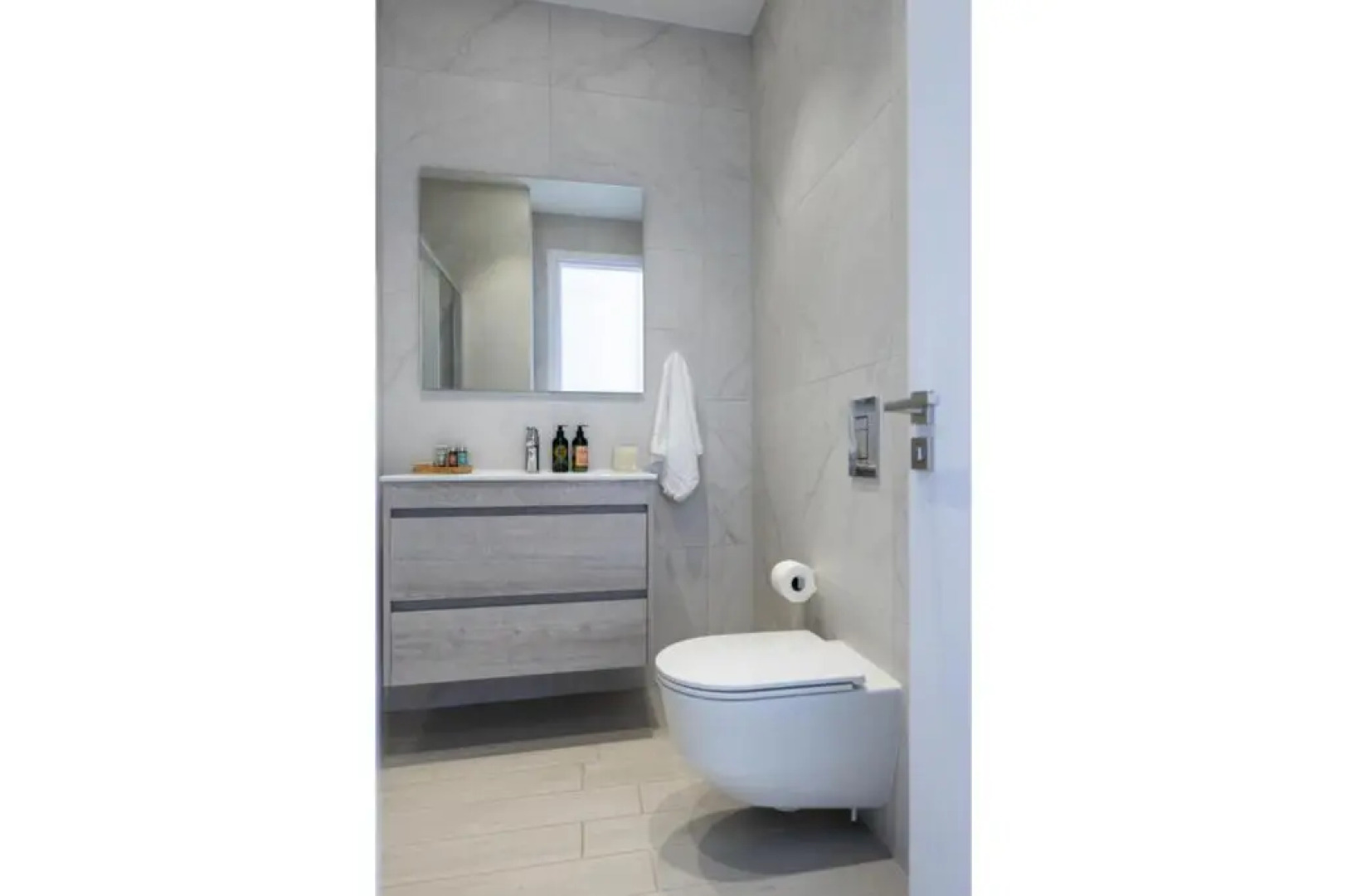 360 Nicosia-3 bedrooms Exclusive Panoramic View Residence