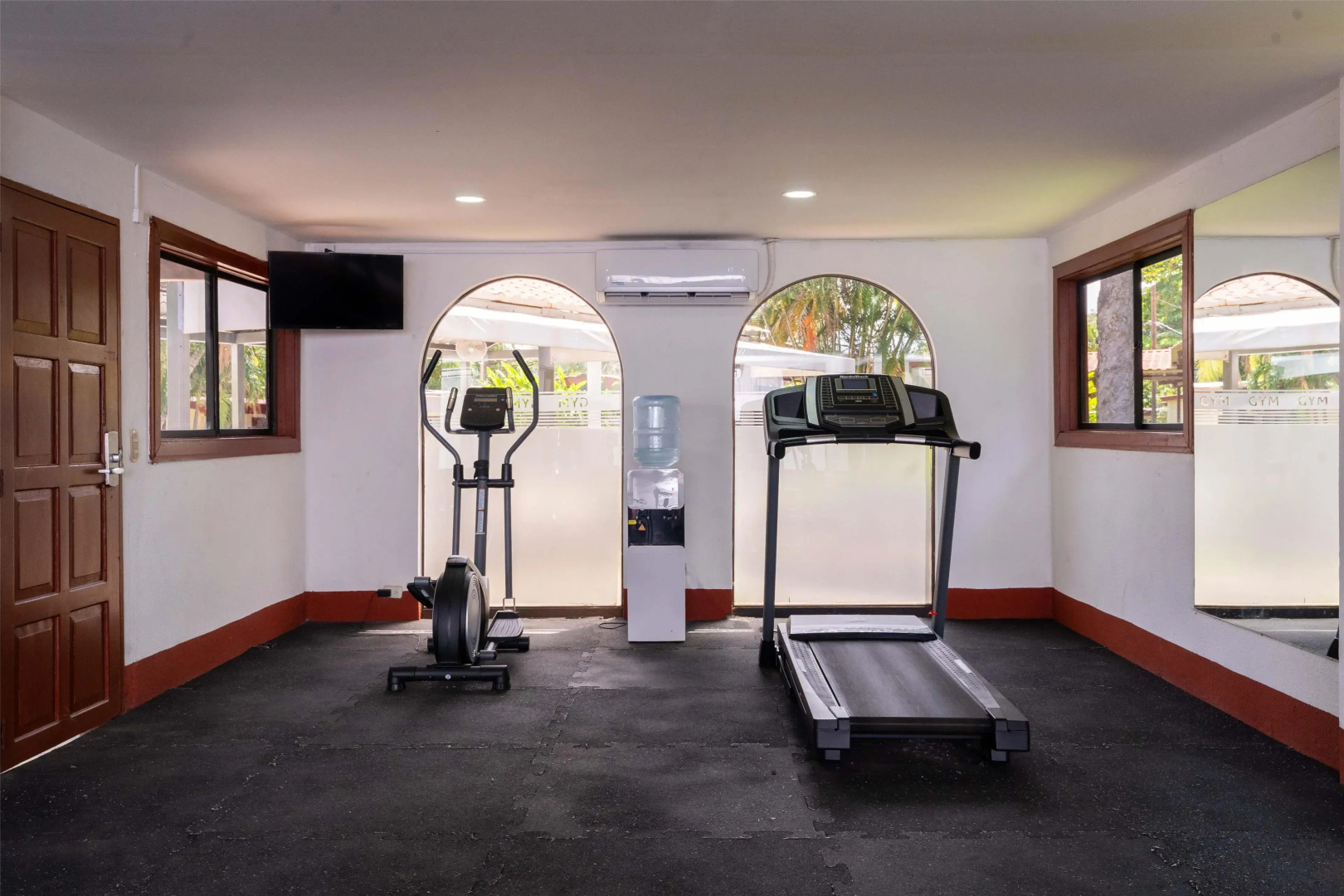 Best Western Las Mercedes Airport