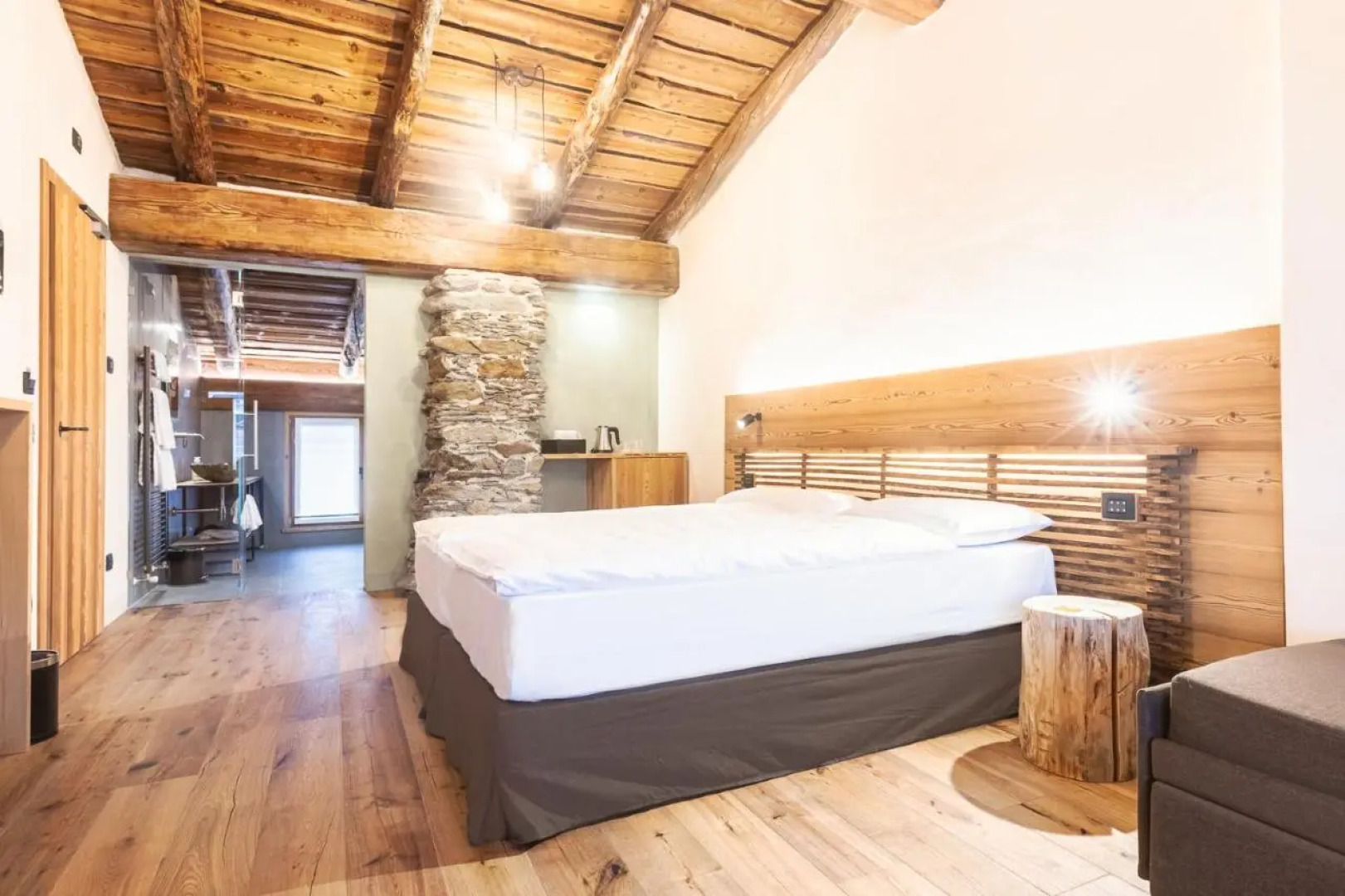 Curt di Clement Eco Mobility Hotel