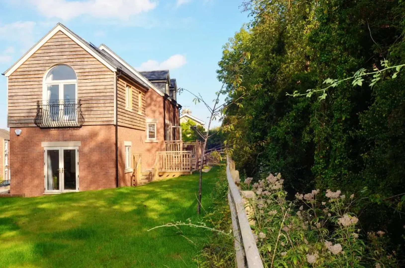 Trade Digs Bath Road