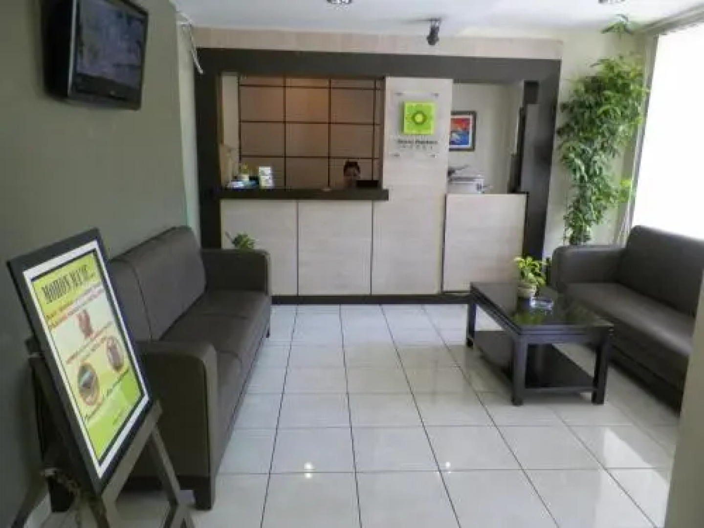 RedDoorz @ Jalan Sriwijaya Semarang