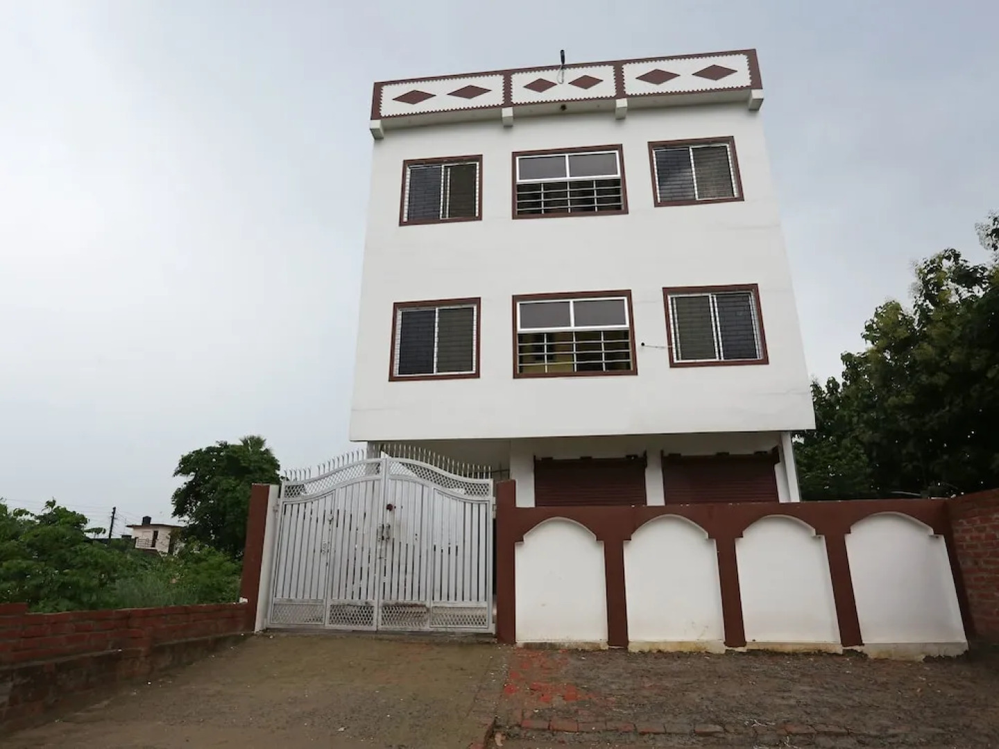 OYO 16386 Tapasya Palace