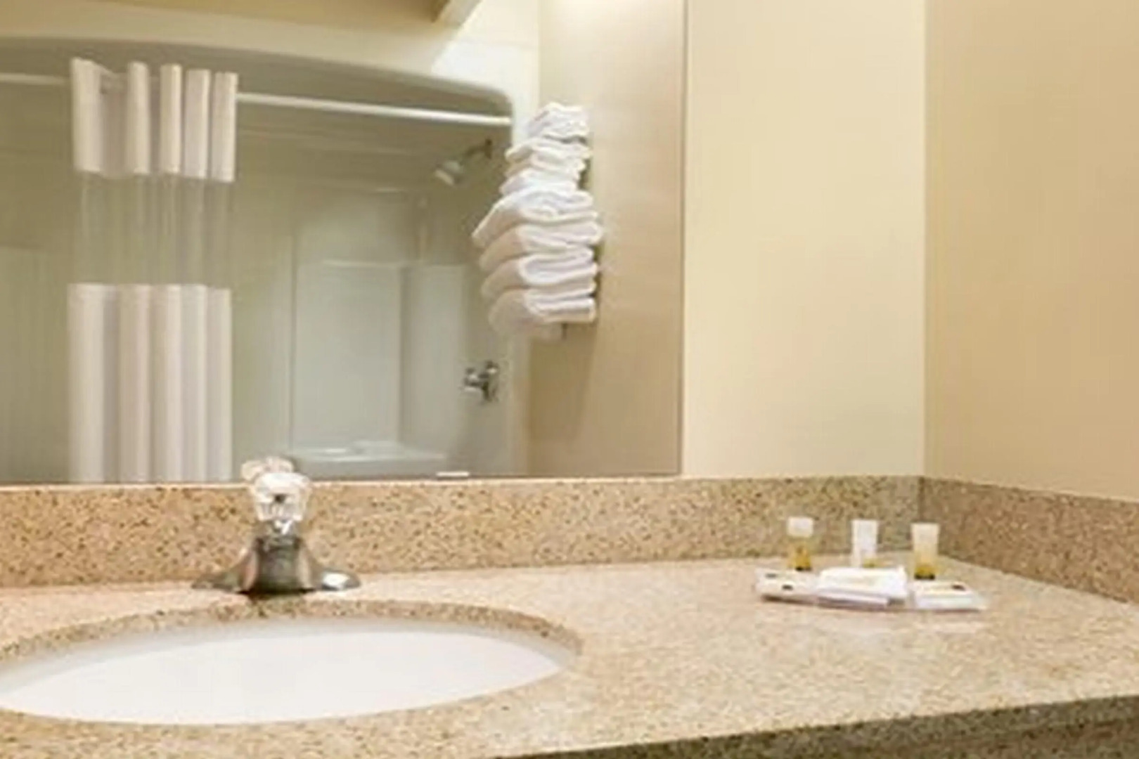 Days Inn by Wyndham Toronto East Beaches