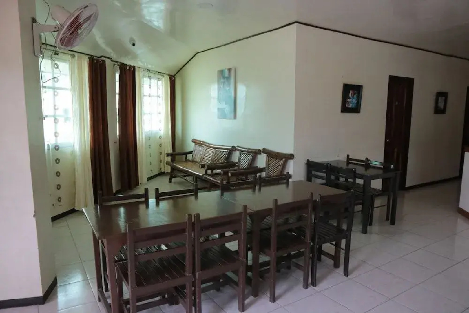 S-E Hotel and Residence