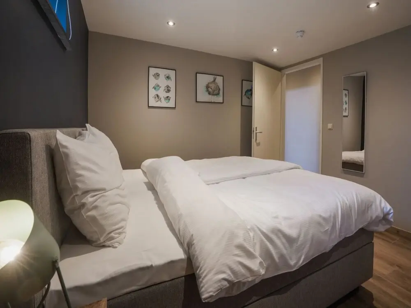 Scenic Escape With Garden