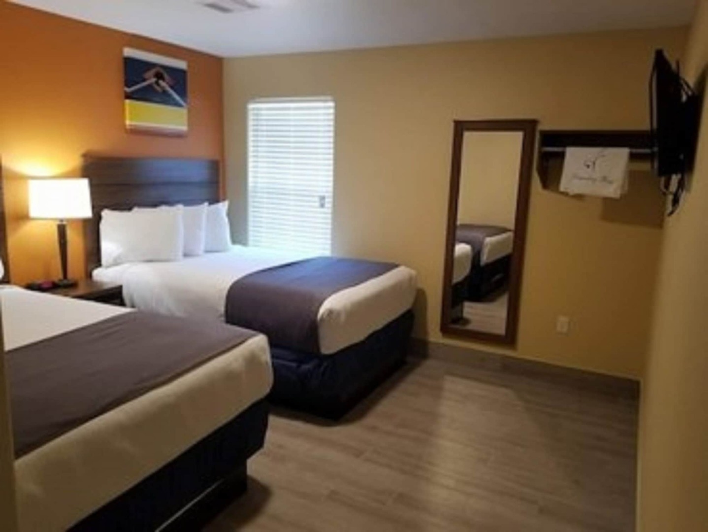 Captain's Quarters Inn