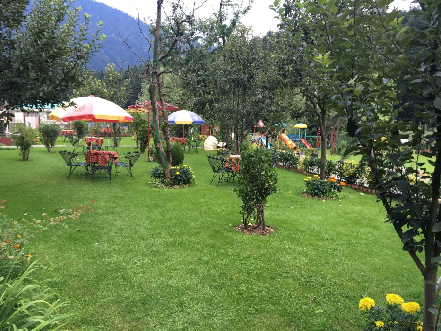 Snow Valley Resorts