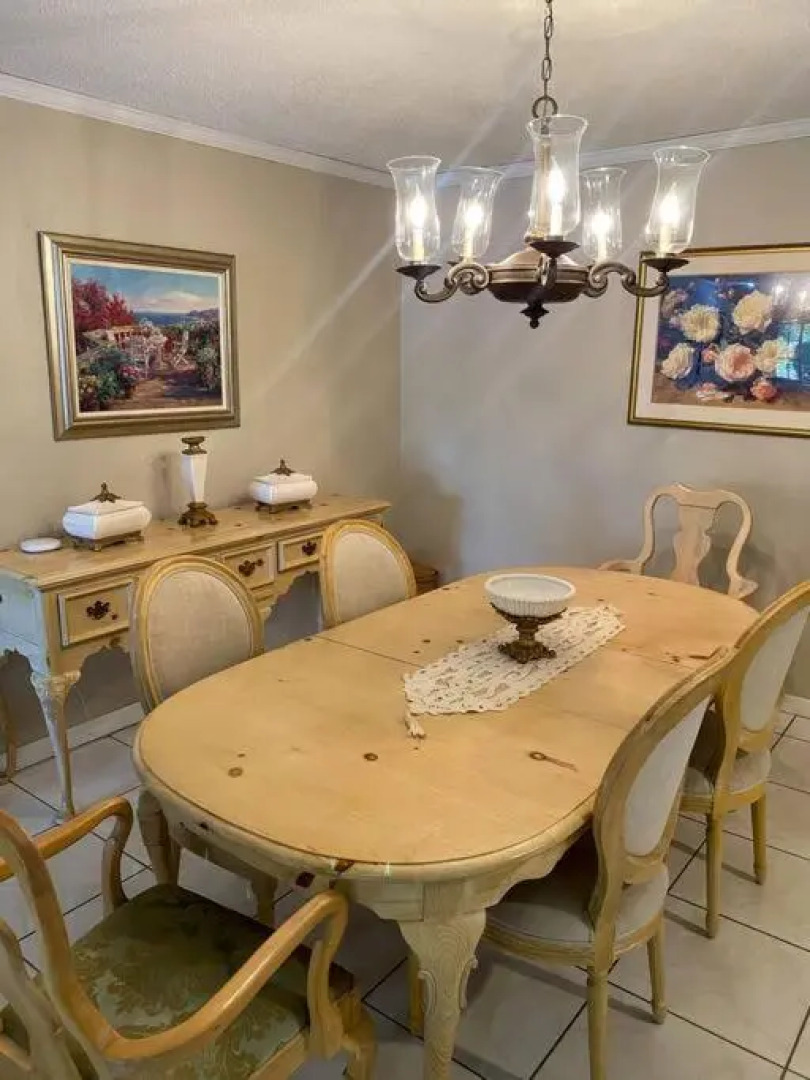 Your Cozy Spacious home with Heated Pool