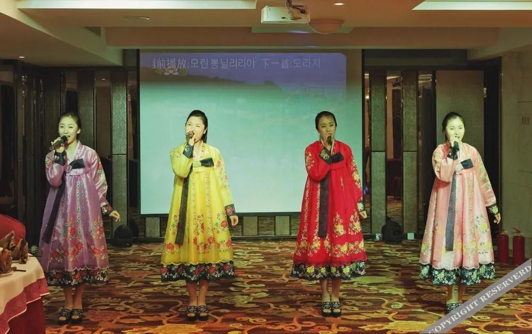 Dandong Jiangbin International Hotel (Yalu River Broken Bridge Scenic Spot Railway Station Branch)