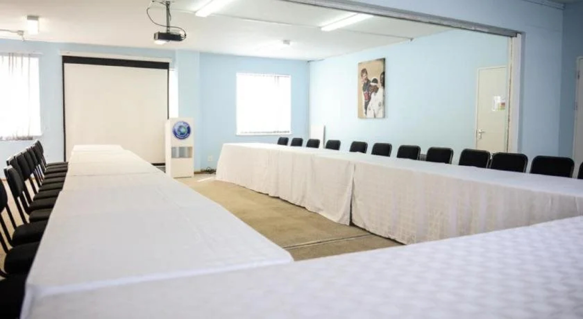 Hokahanya Inn & Conference Centre