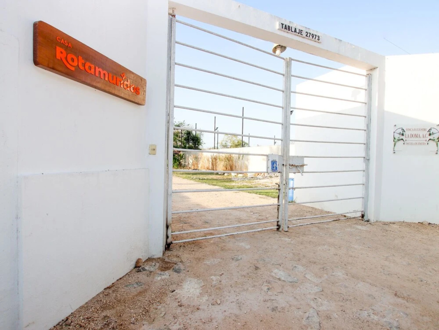 Casa Bakab by Rotamundos