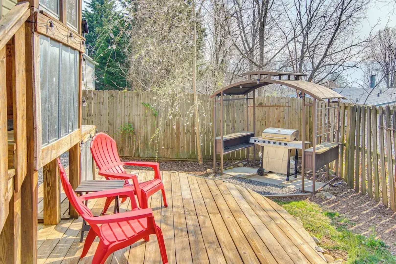 1 Mi to Dtwn Black Mountain: Home w/ Patio & Yard