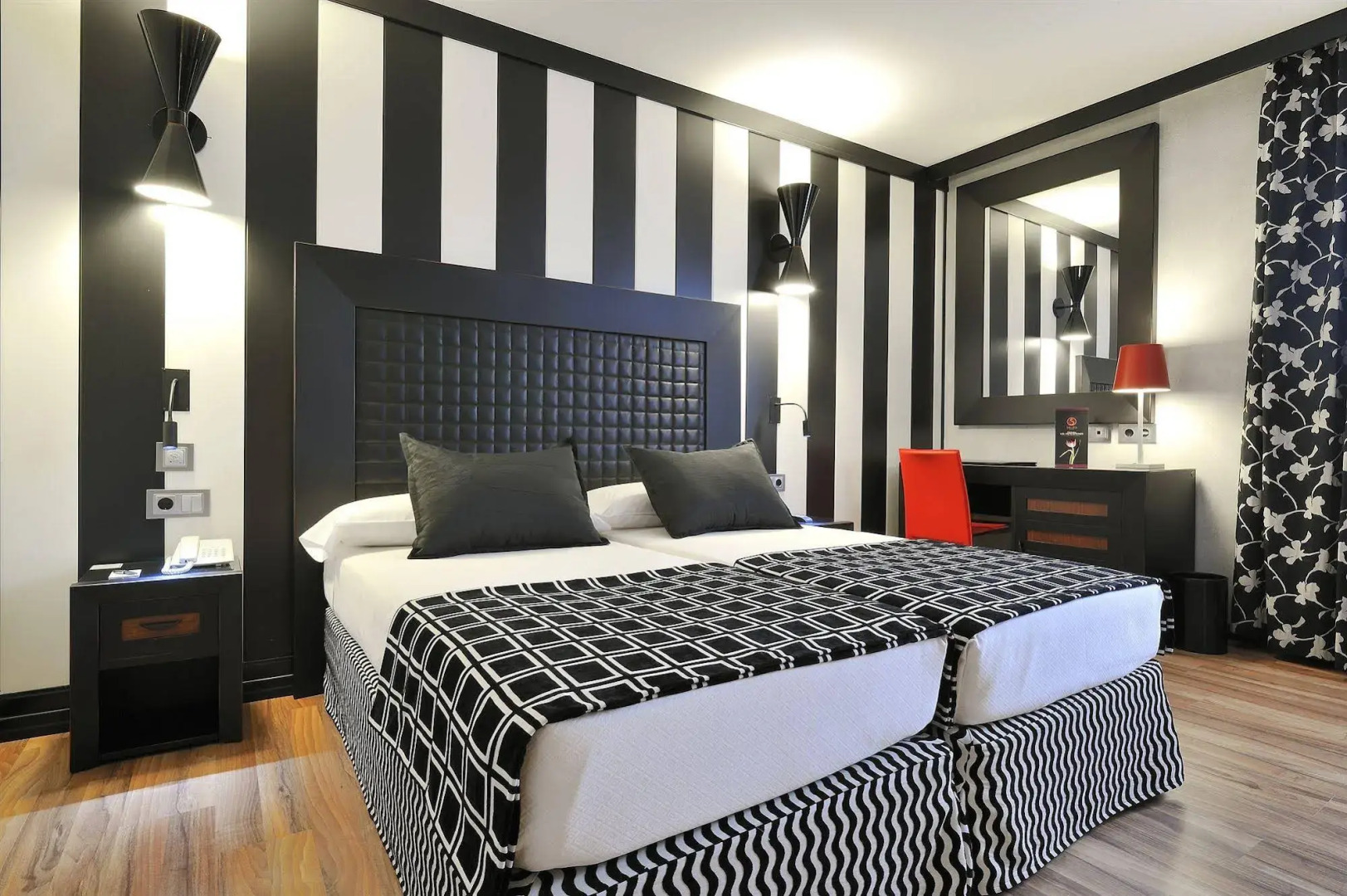 Salles Hotel Aeroport de Girona