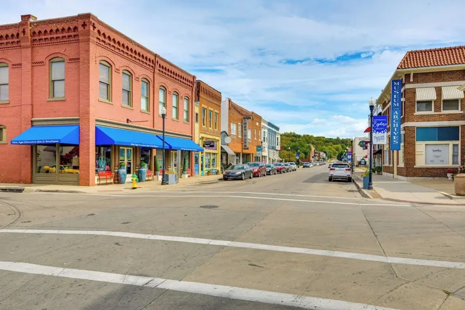 Walk Downtown: Historic Home in Excelsior Springs