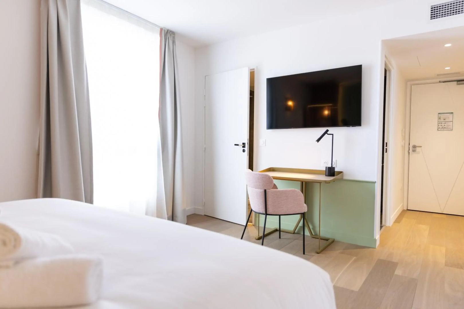 Kyriad Prestige Asnieres-sur-seine