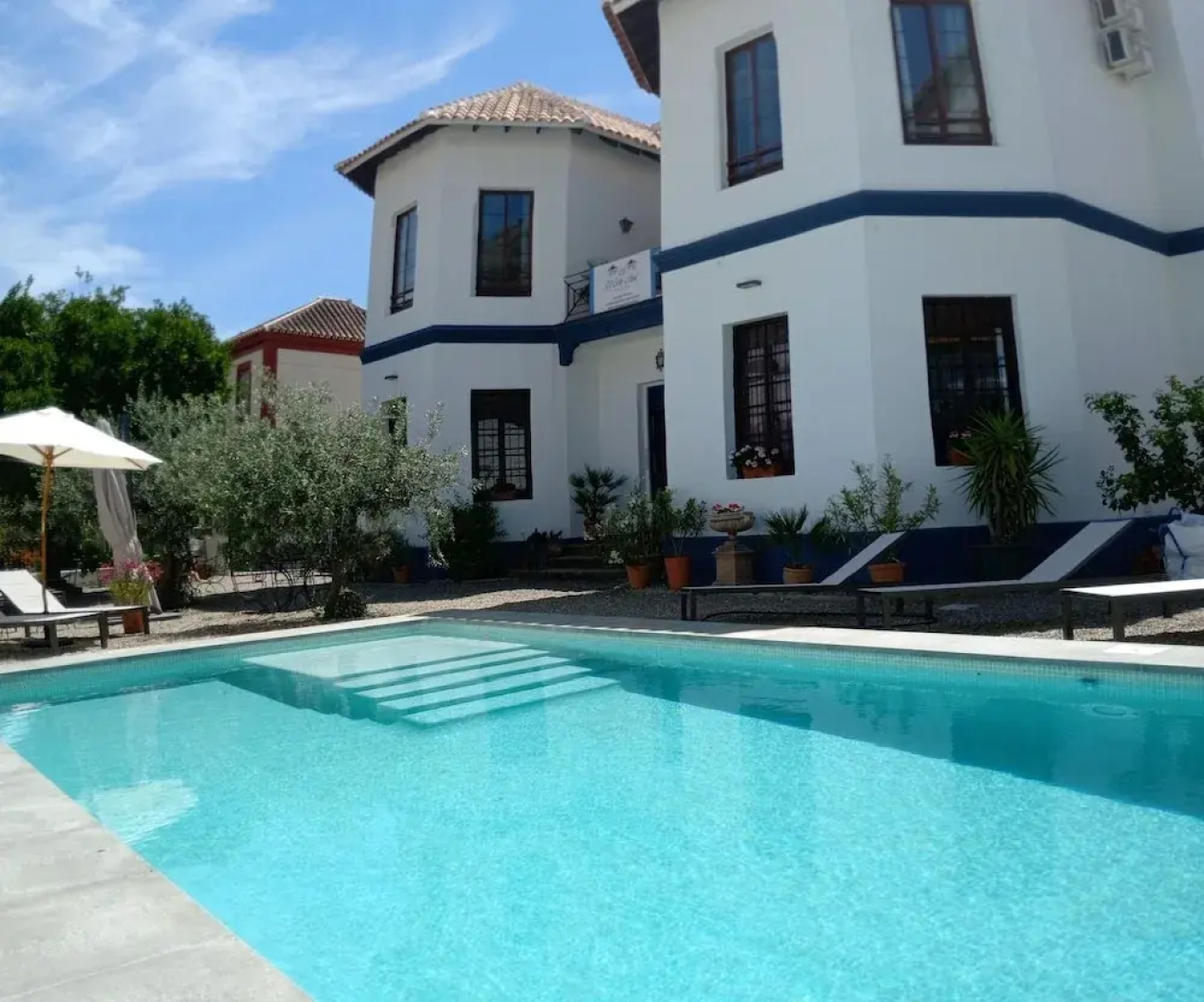 La Bellota And Hot Tub