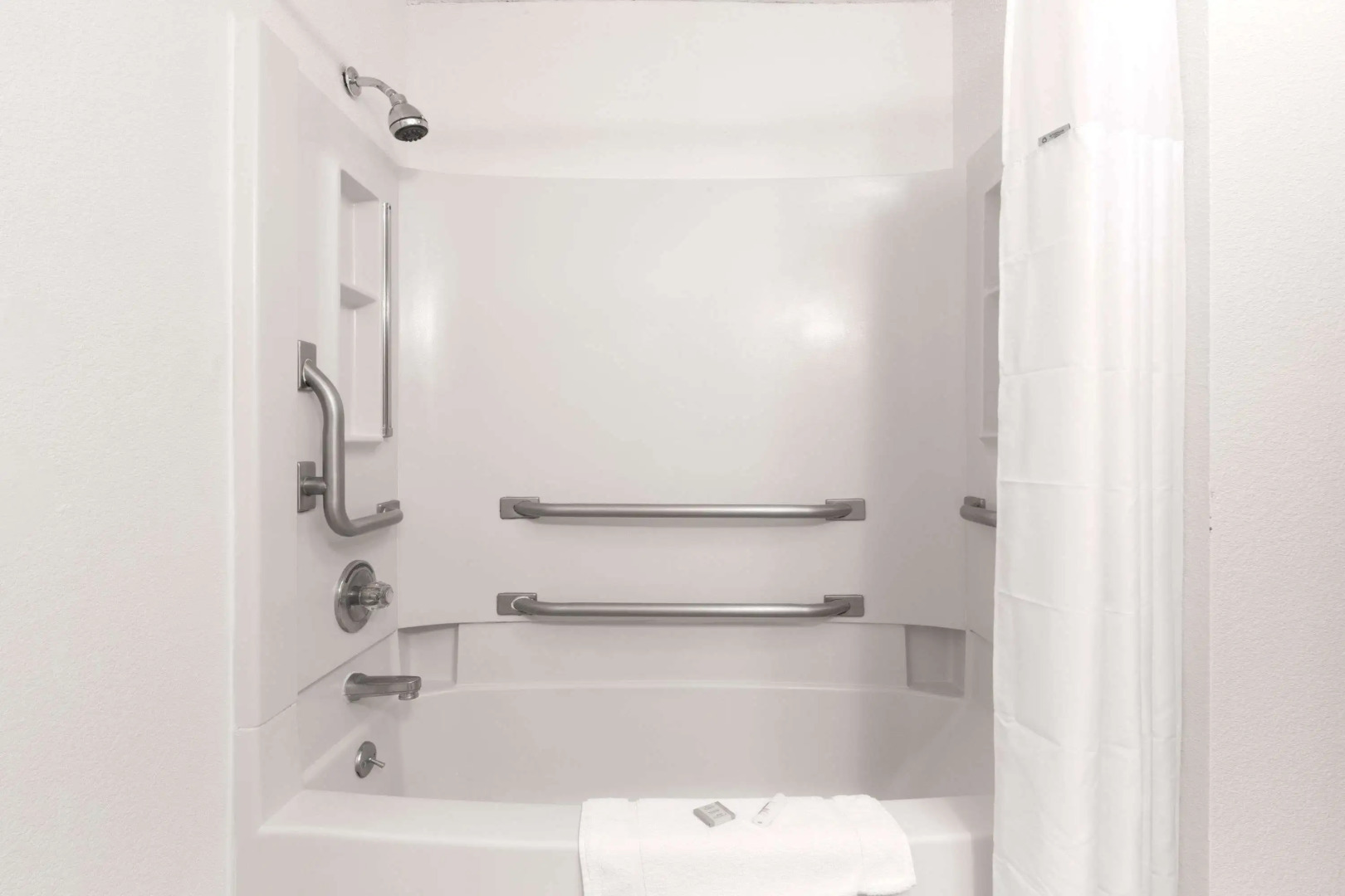 Super 8 by Wyndham Boonville