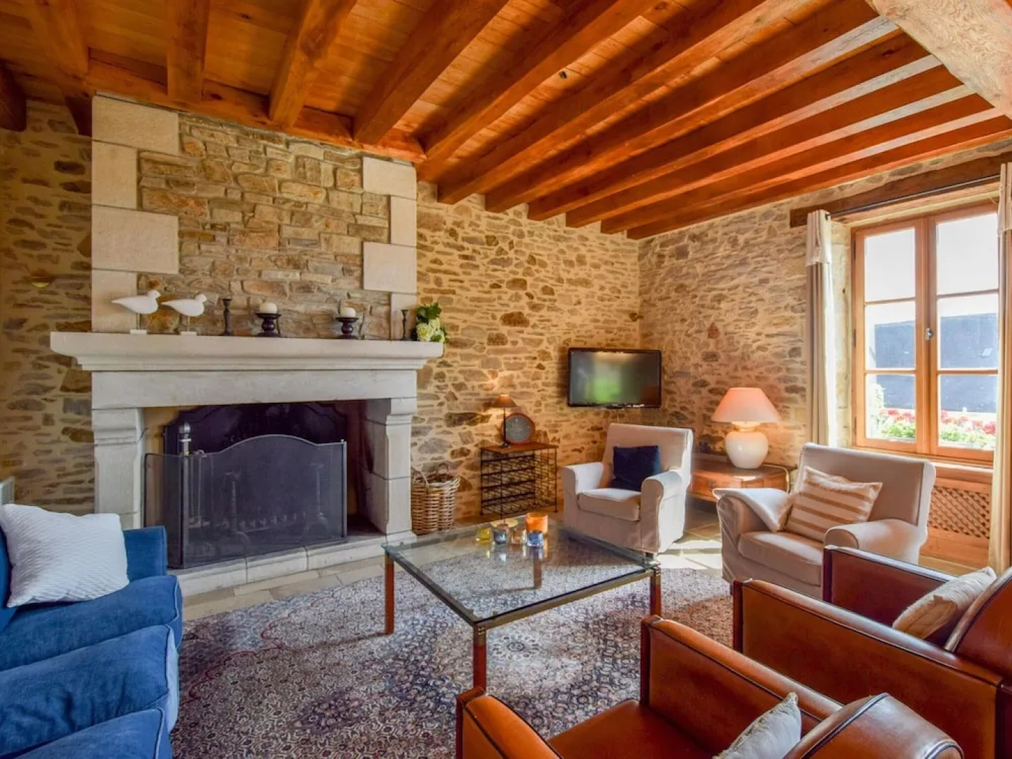 Elegant Villa in Saint-medard