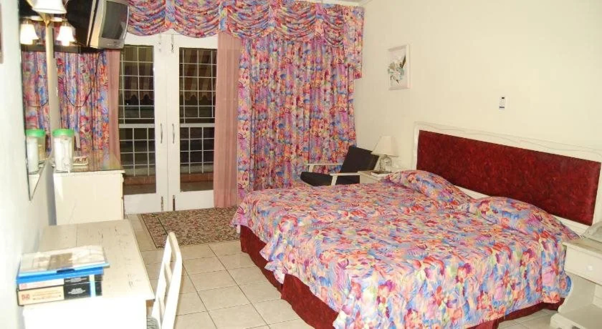 Mona Visitors Lodge & Conference Centre