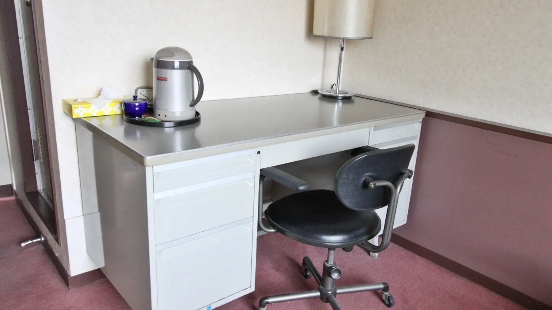 Business Hotel Kind Hope AI