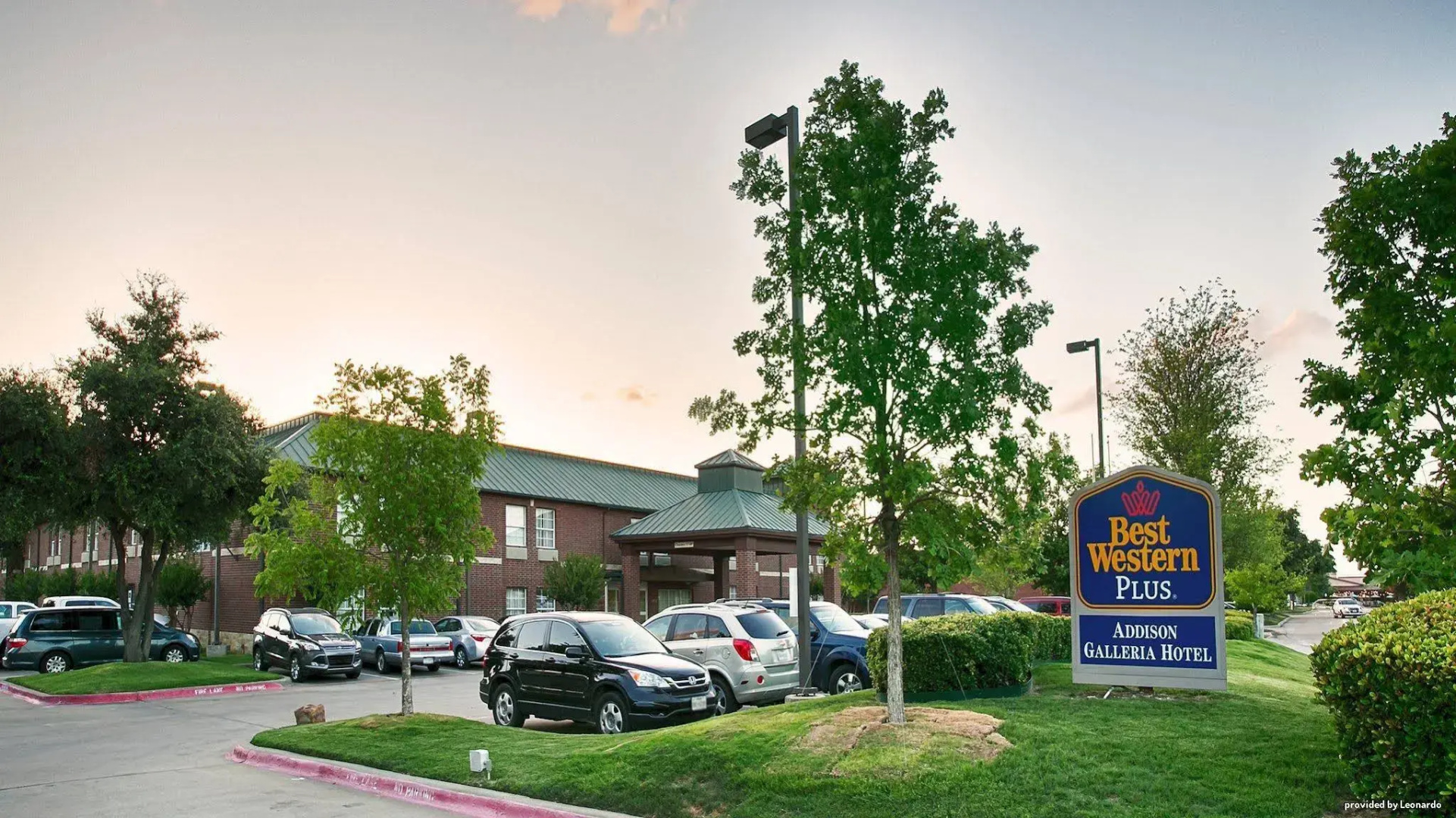 Best Western Plus Addison/Dallas Hotel