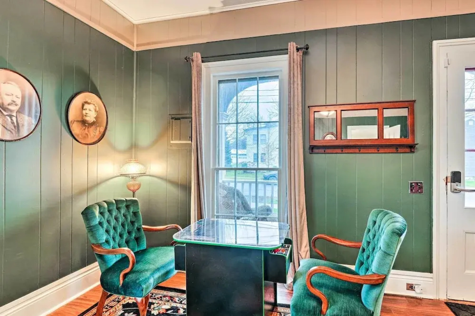 Victorian Home in Penn Yan ~ 1 Mi to Keuka Lake!