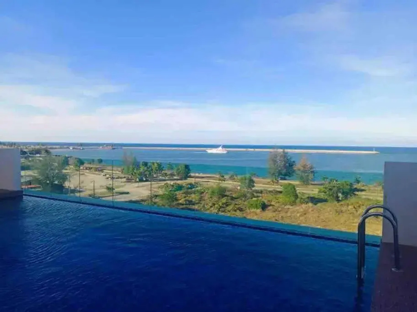 KT CITY HOMESTAY WITH 4 Bedrooms and POOL