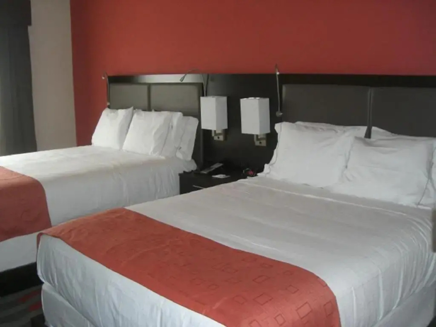Holiday Inn Express & Suites Wichita Northwest, an IHG Hotel