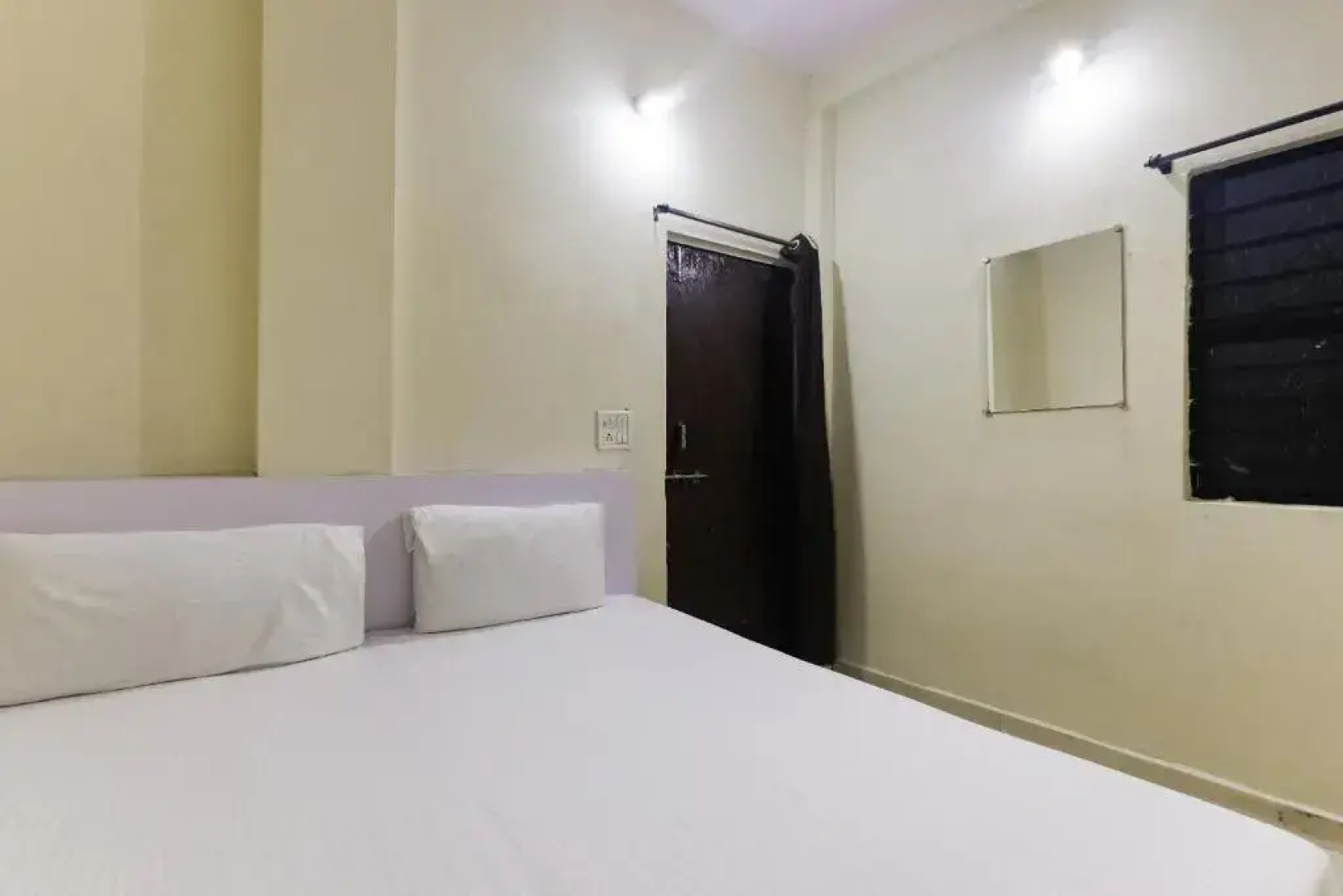 G Star Hotel by OYO Rooms