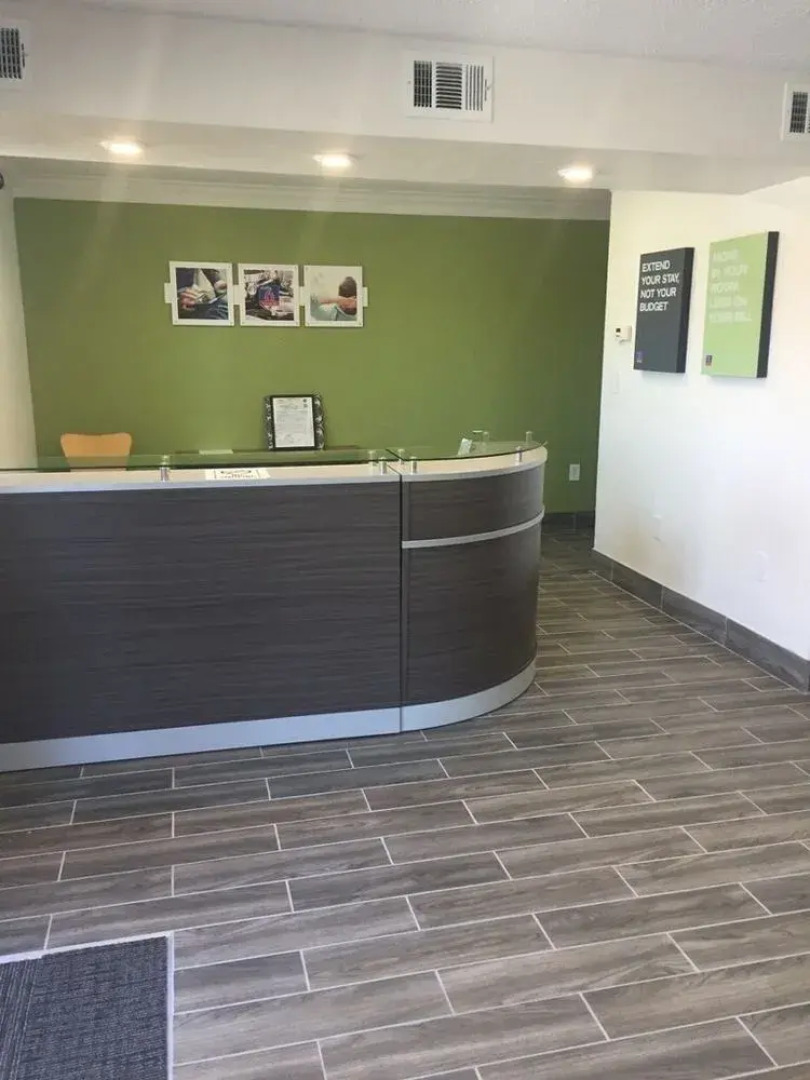 Travelodge Inn And Suites Pensacola