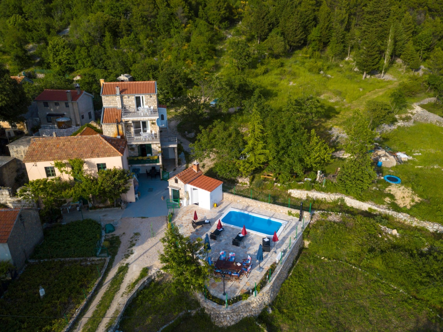 Holiday house Tonci - comfortable & surrounded by nature: Tucepi, Riviera Makarska