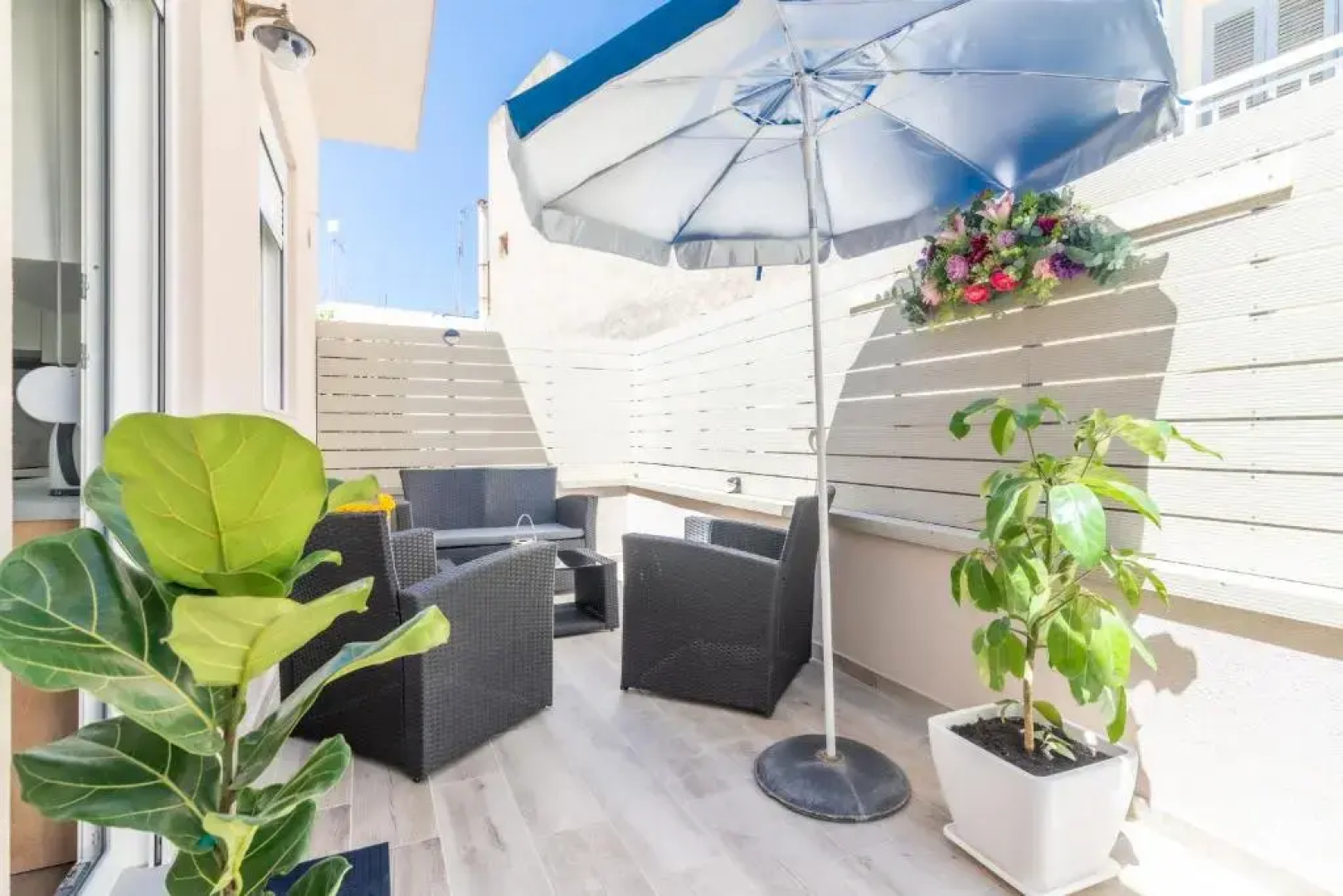 Comfy House For Families & Couples With BackYard