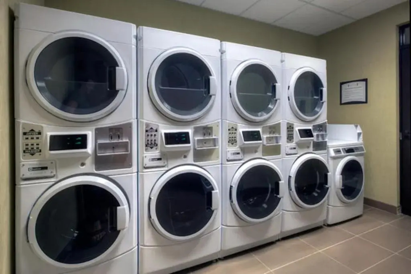 Staybridge Suites Hamilton Downtown by IHG