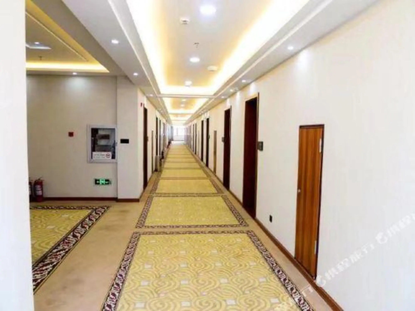 Yufeng International Hotel