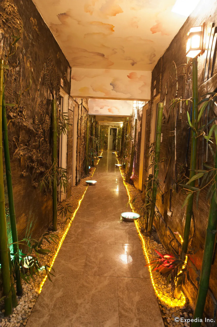 Muong Thanh Vinh Hotel