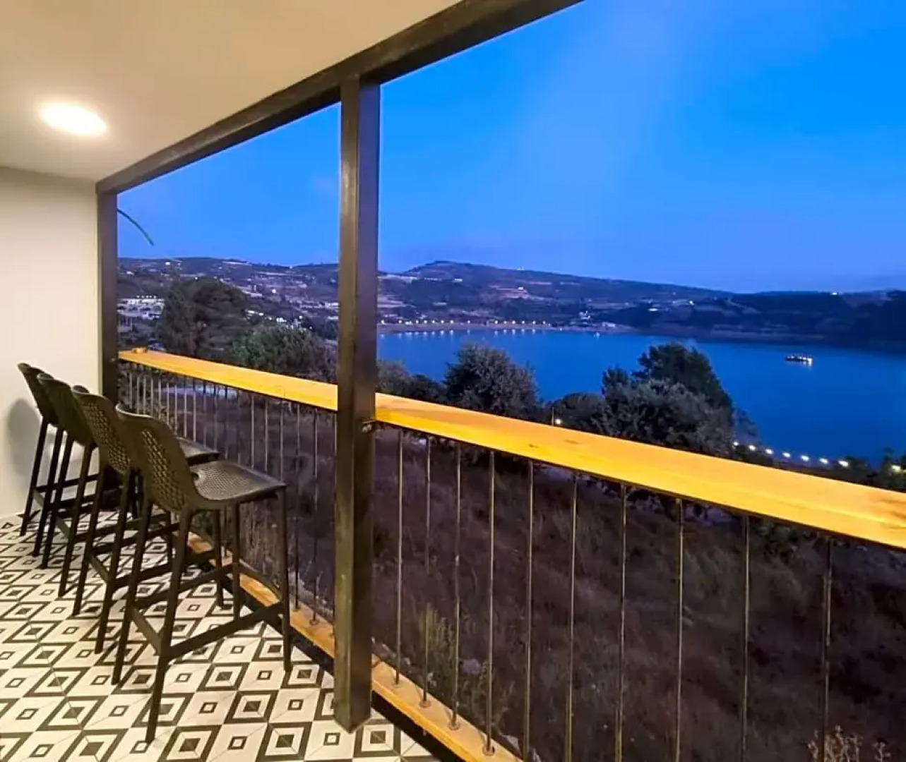 Birka - Lamis Suite צימר על גדות בריכת רם ברמת הגולן