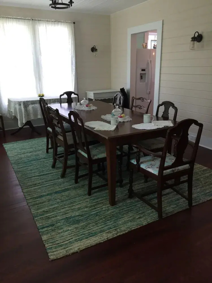 Hye-Way Haus Bed and Breakfast