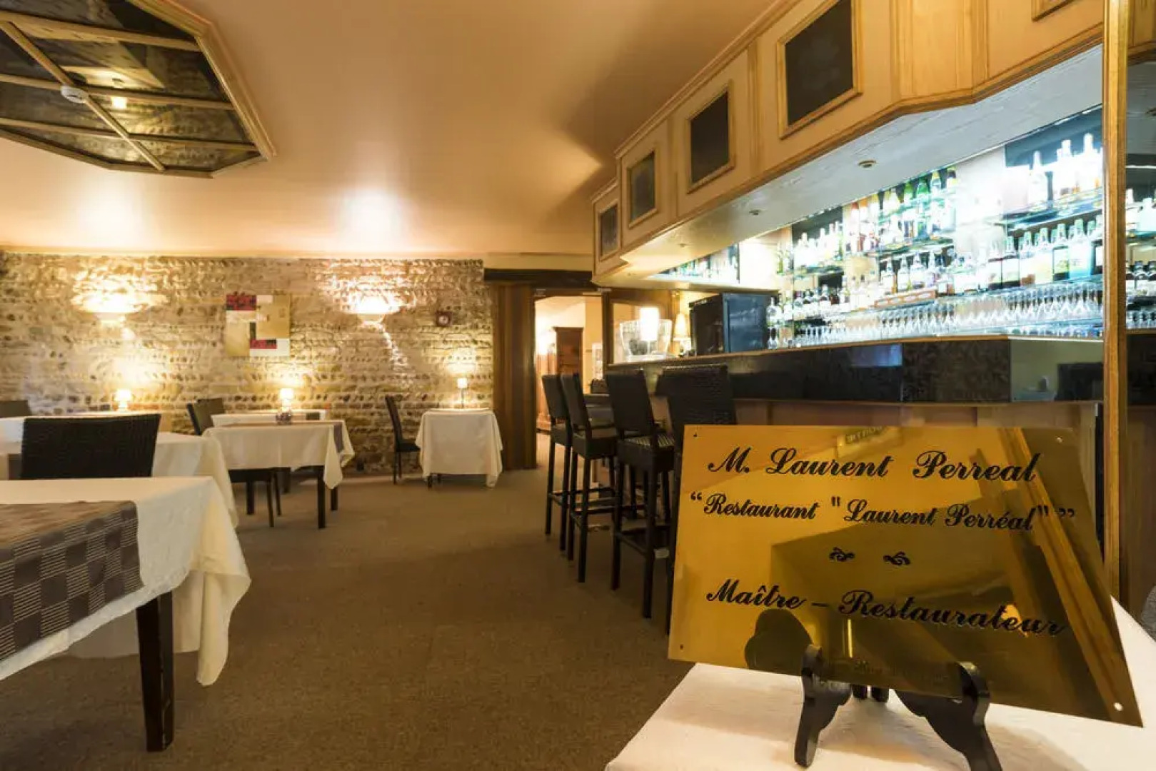 Hôtel Restaurant Laurent Perréal