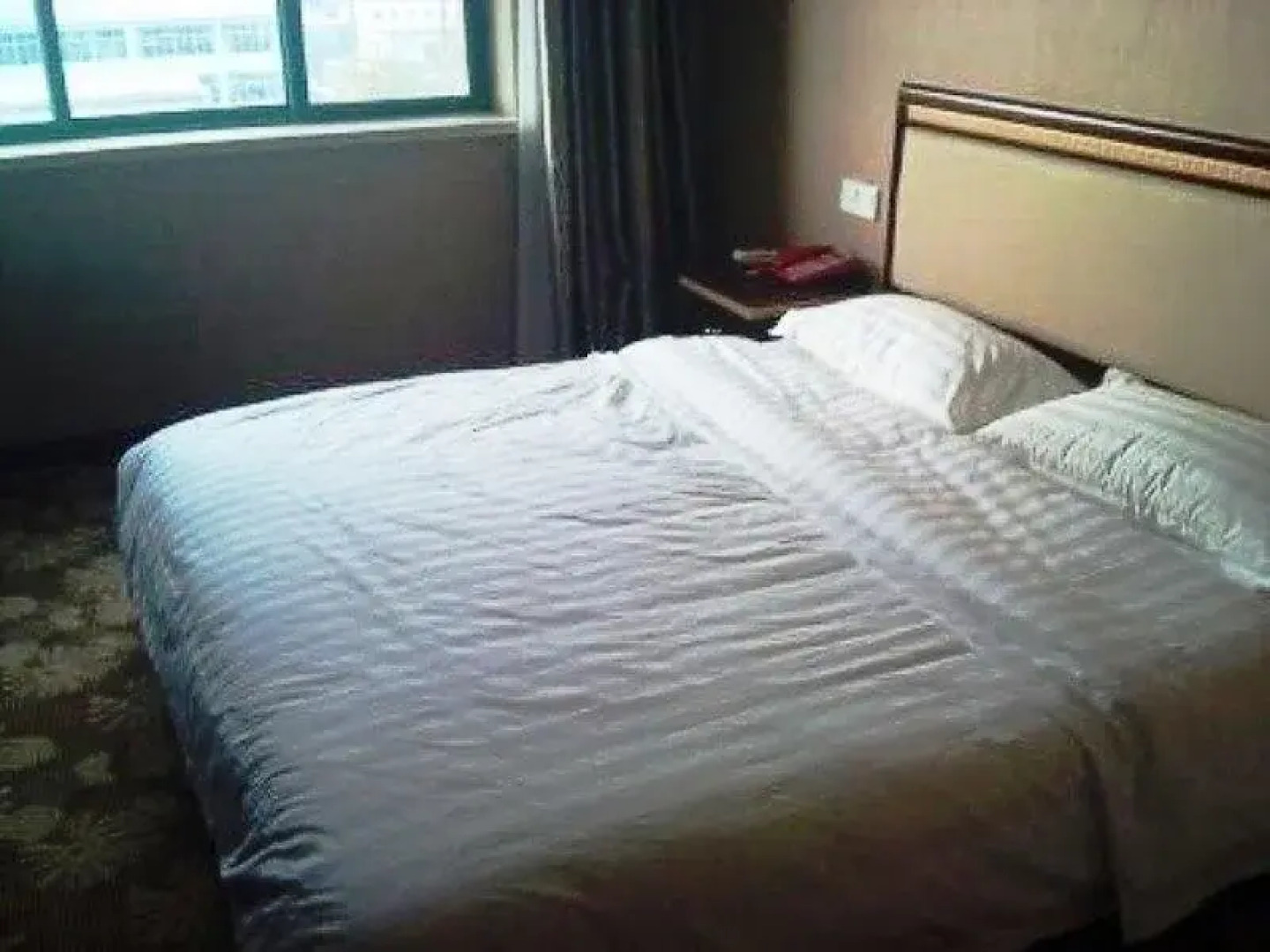 China Rushan Champs Elysees Hotel