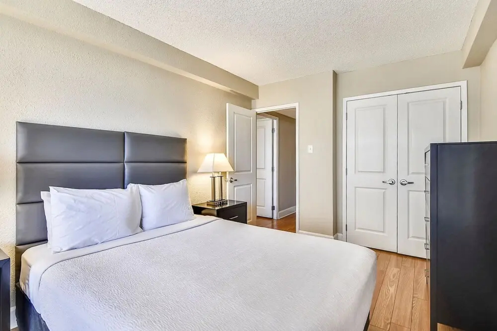 Stay Alfred on Fannin Street