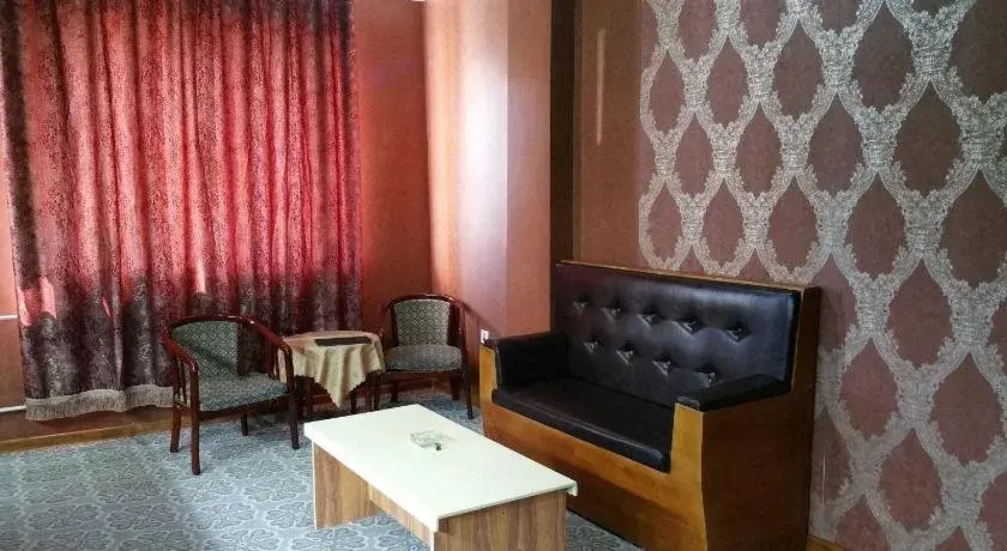 Chandmani Hotel&Tour