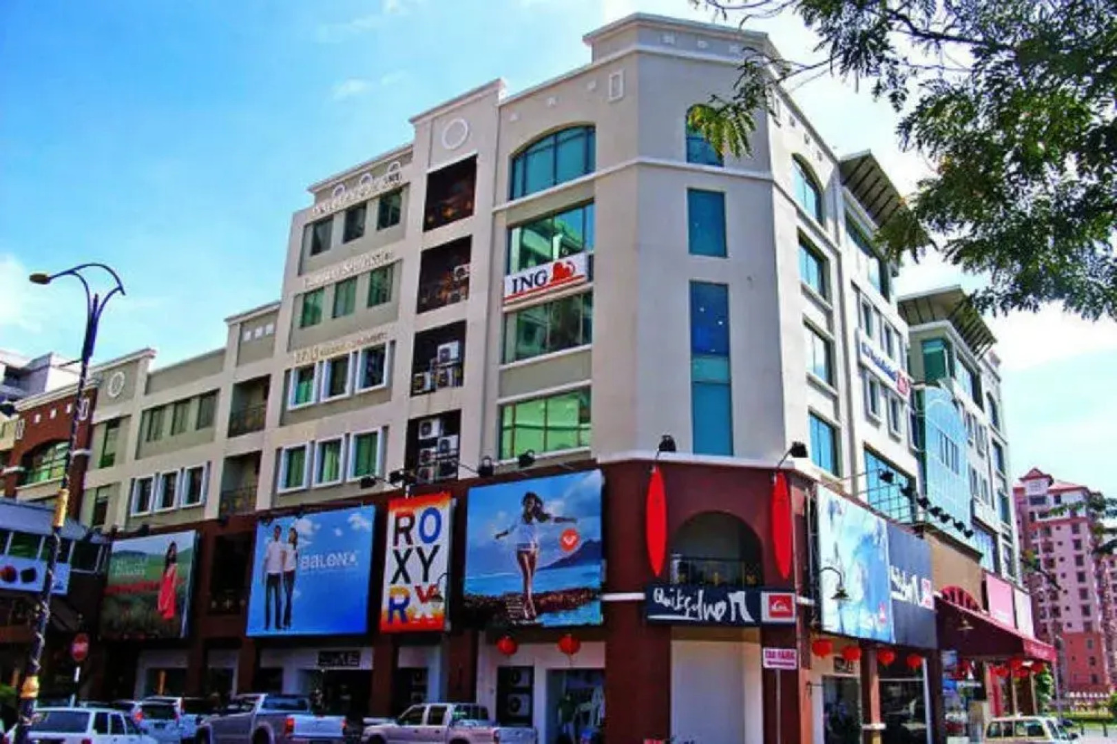 Отель Le Hotel Kota Kinabalu